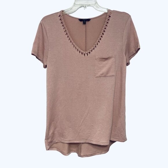 TRESICS Luxe Women's Hi-Lo Pullover Top Medium Rose Braided V-Neck Short Sleeves - Picture 1 of 13
